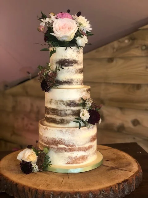 3-Tier-semi-naked-wedding-cake-the-mouse-and-the-cake